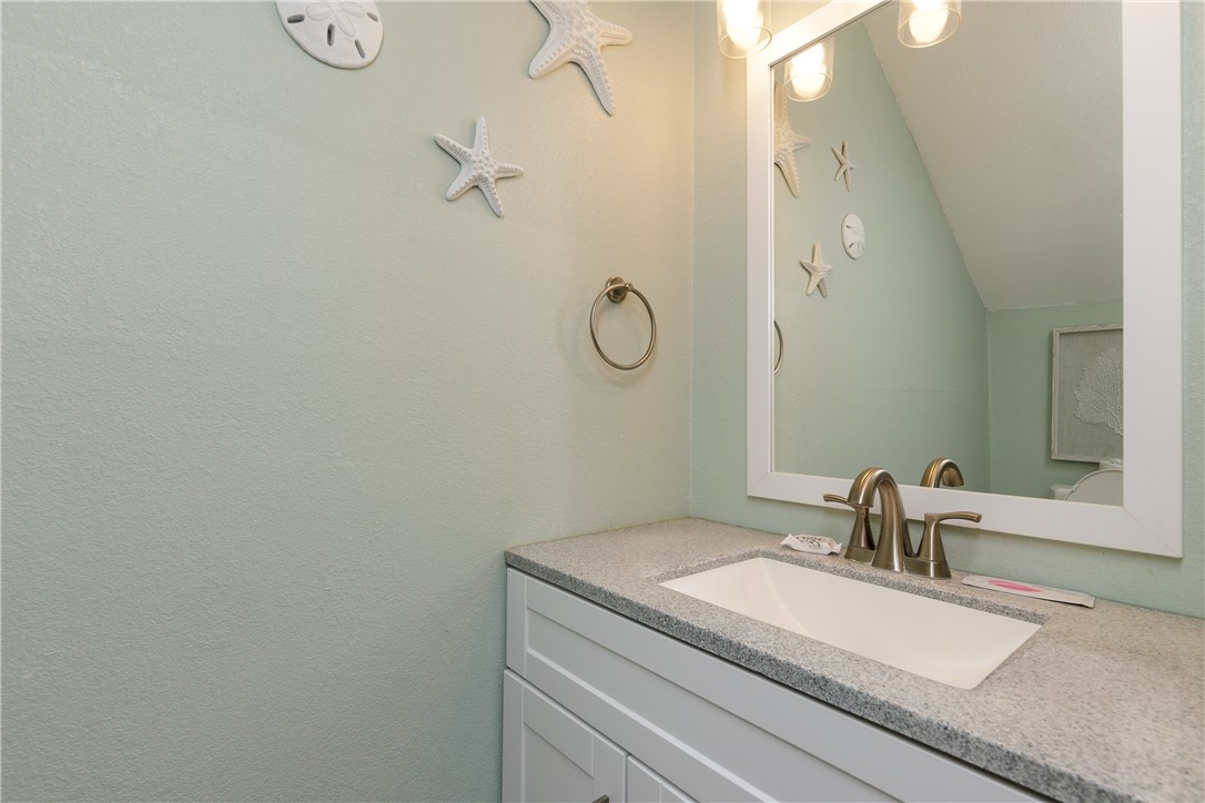 14802 Windward Dr 233 Property Photo 13