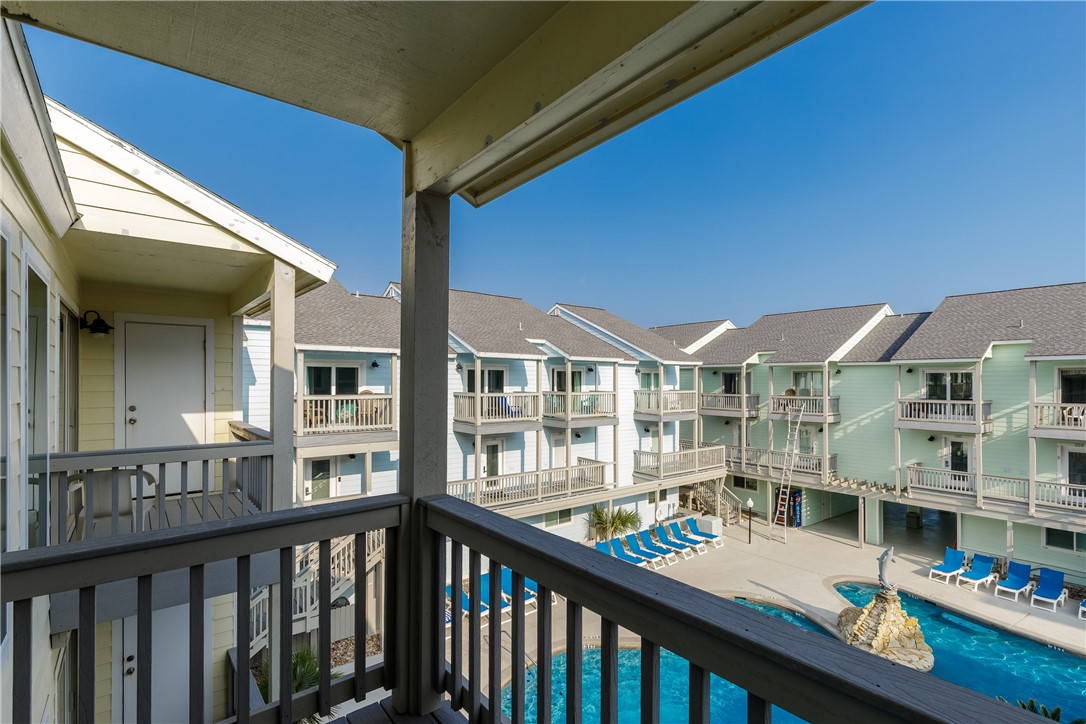 14802 Windward Dr 233 Property Photo 21