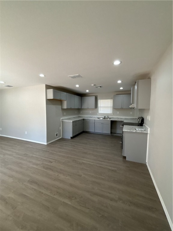 110 Josephine St Property Photo 7