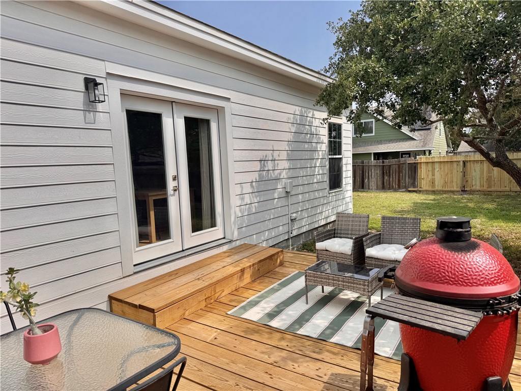1522 Sea Oak Dr Property Photo 17