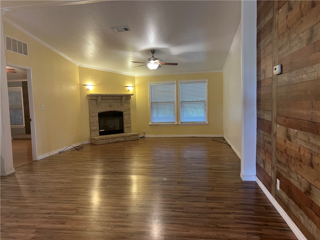 2311 Holden Road Property Photo 4
