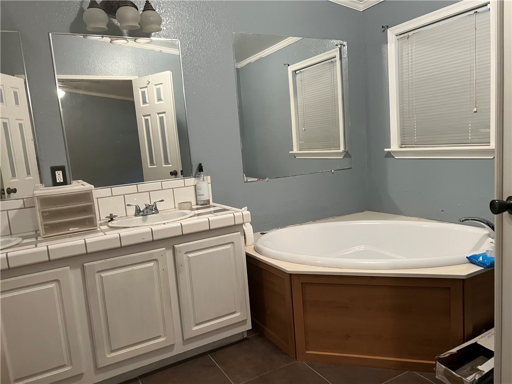 2311 Holden Road Property Photo 6