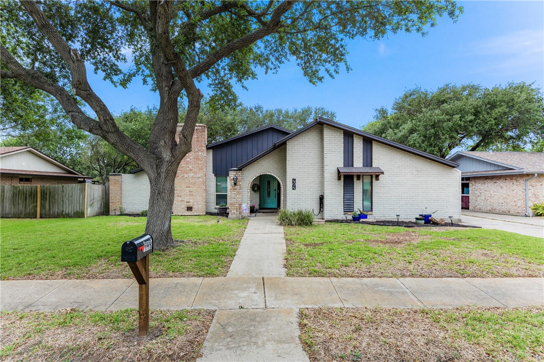 404 Seco Dr Property Photo 1