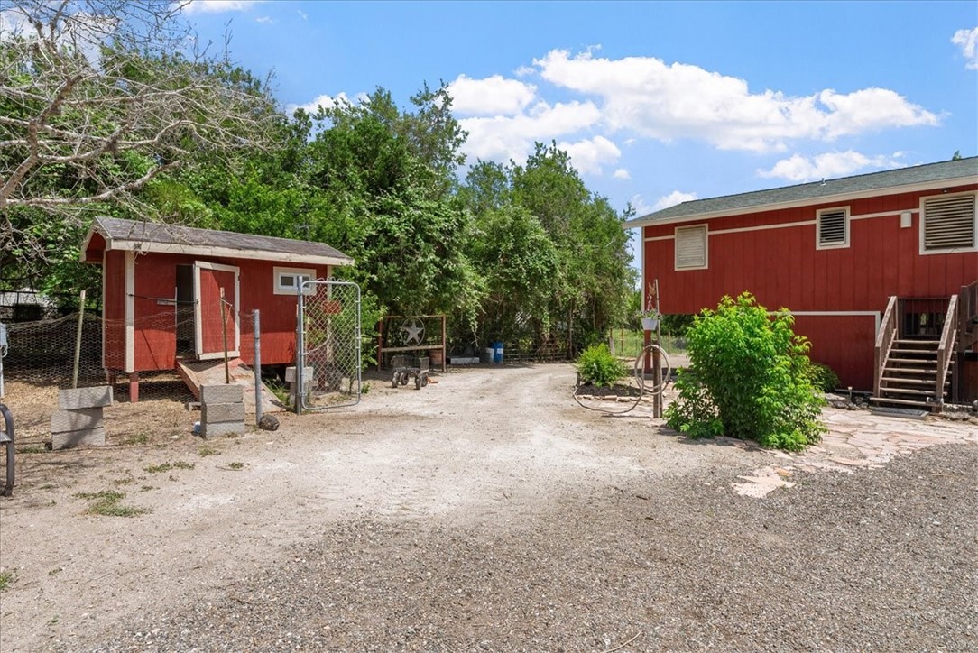 6154 County Road 97a Property Photo 2