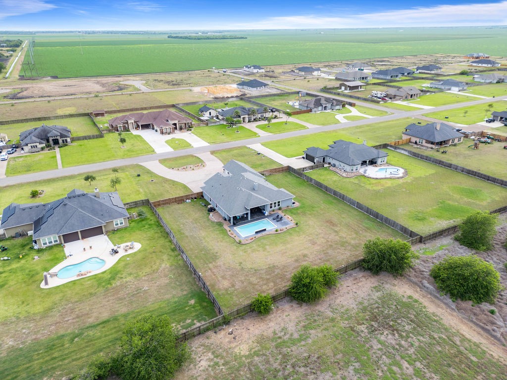 3726 Amanda Property Photo 3