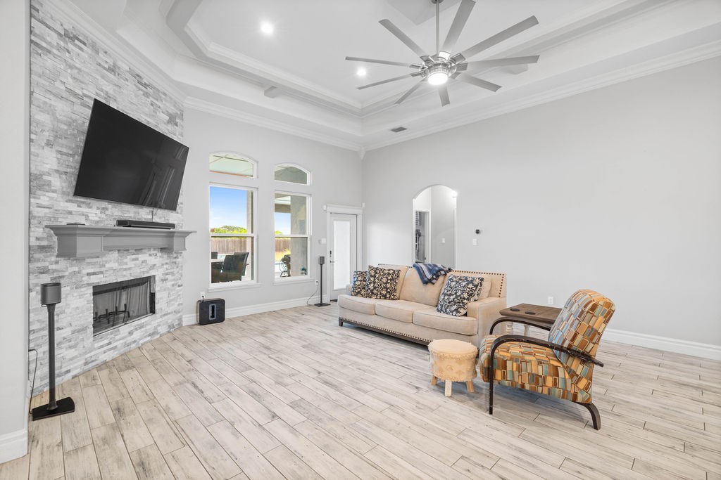 3726 Amanda Property Photo 6