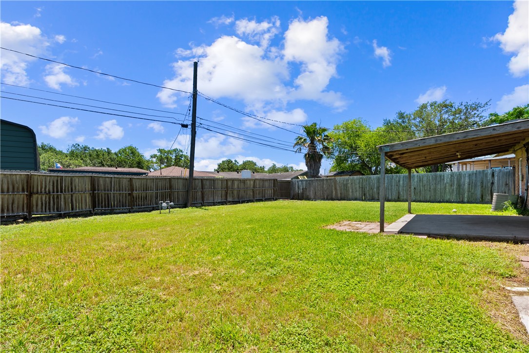 938 Woodlawn Dr Property Photo 24