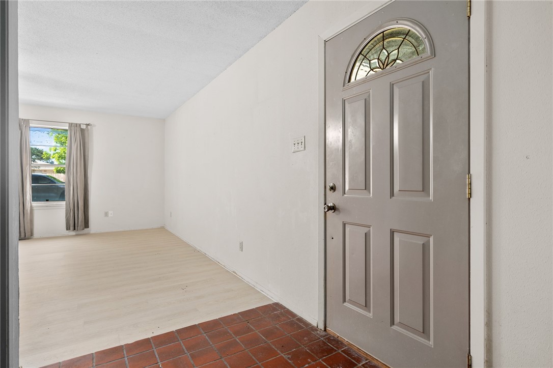 3265 W Susan Property Photo 4