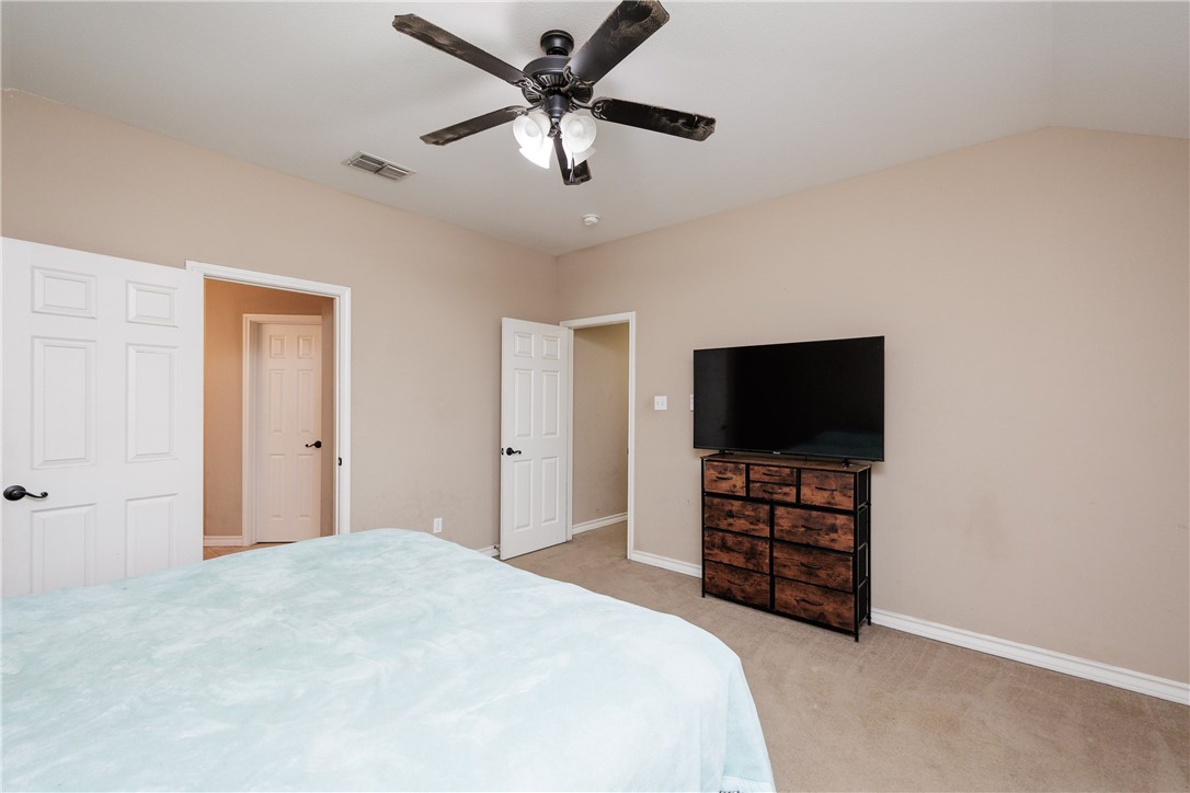 15414 Bedrock Dr Property Photo 9
