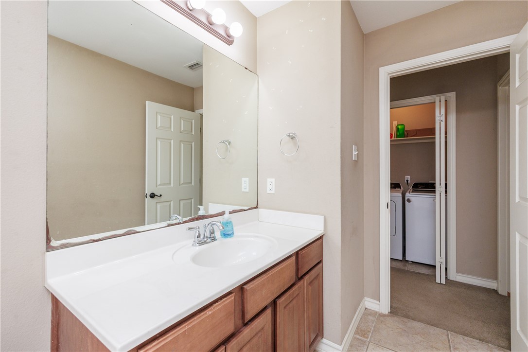 15414 Bedrock Dr Property Photo 13