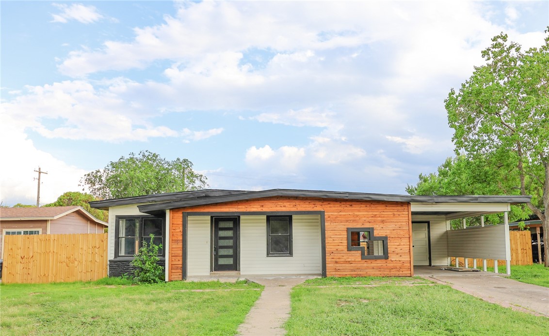 1204 Rose Dr Property Photo