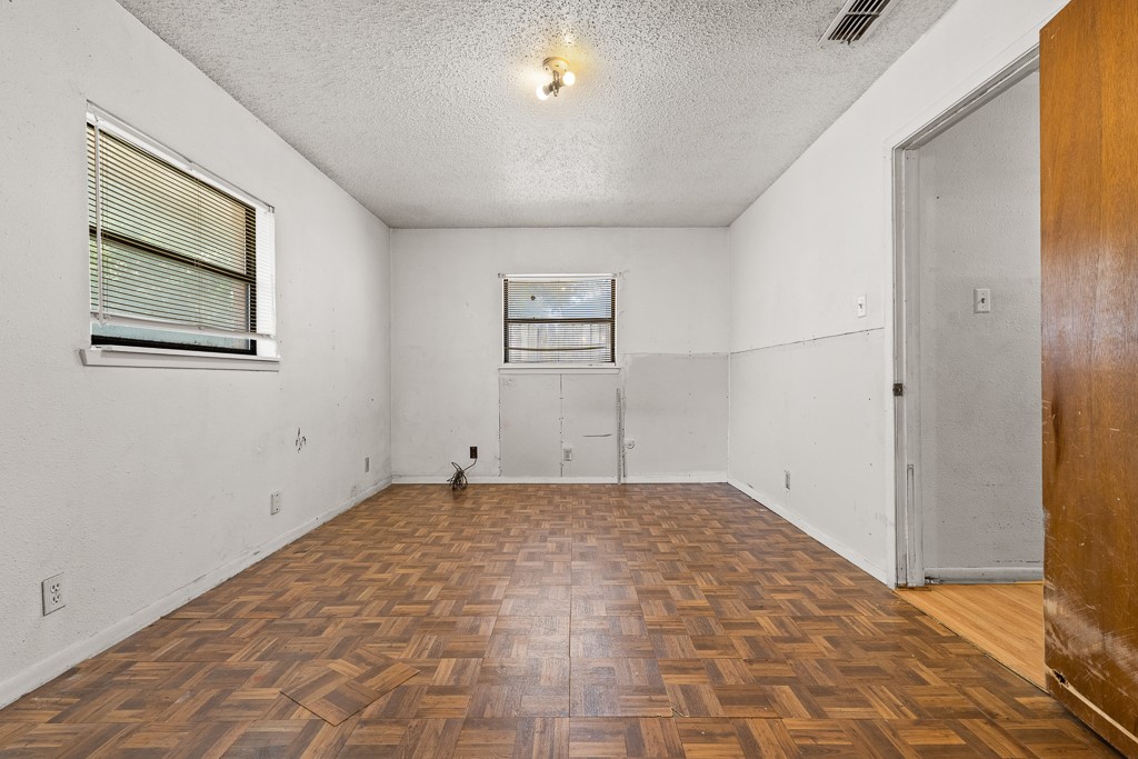 3317 Otranto Dr Property Photo 10