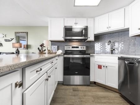 6745 Seacomber Dr 302 Property Photo 16