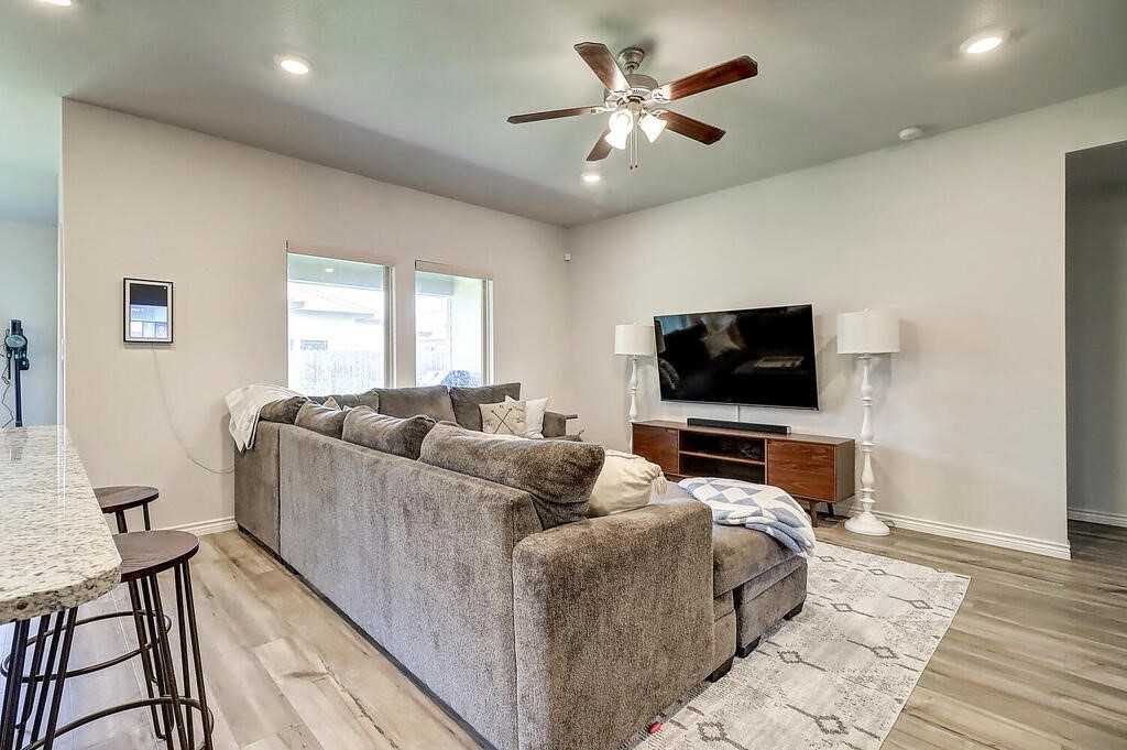 7510 Lasso Dr Property Photo 2