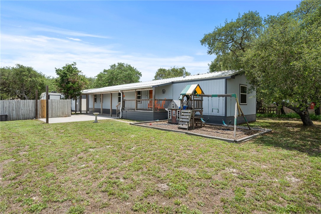 649 W Magnolia Ave Property Photo 9
