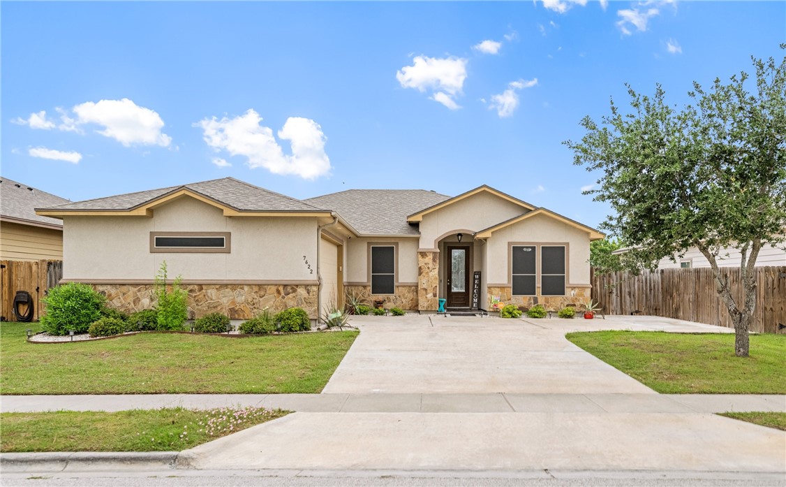 7622 Neches Dr
