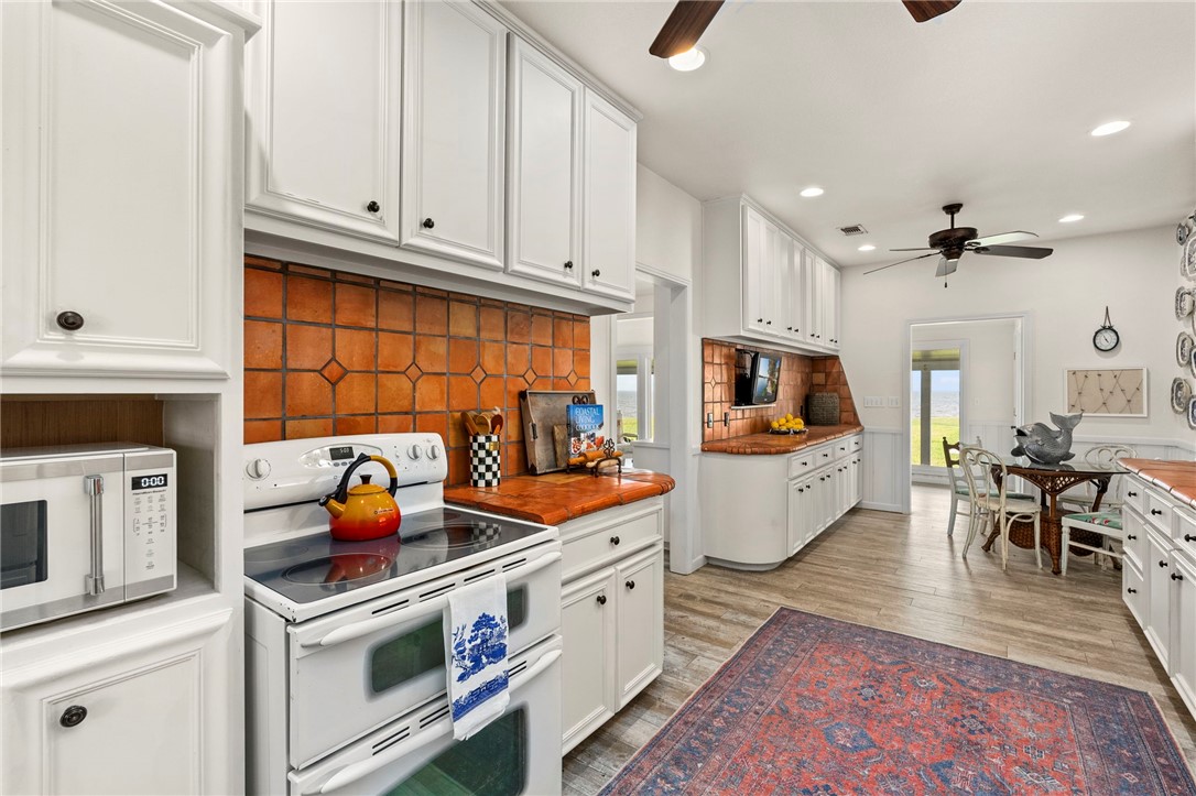 620 Egery Island Property Photo 14