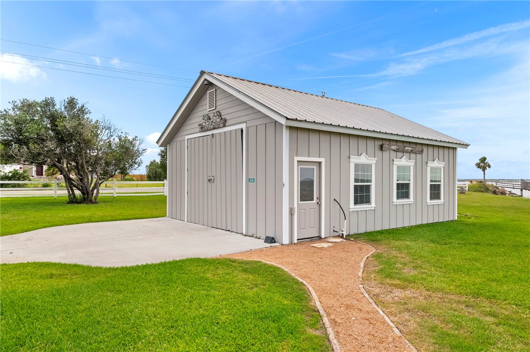 620 Egery Island Property Photo 39