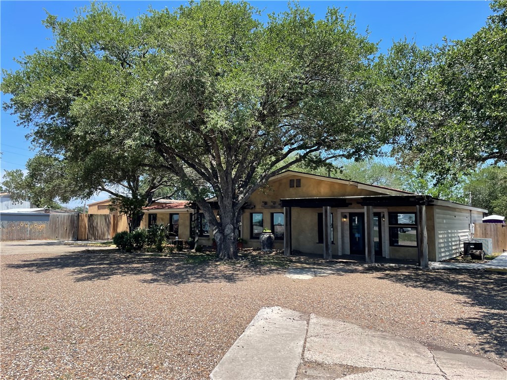 15210 Northwest Blvd Property Photo 2