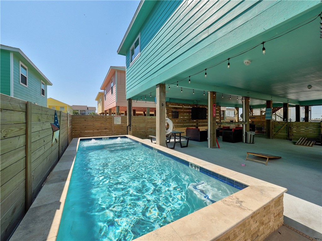 111 Redfish Property Photo 4