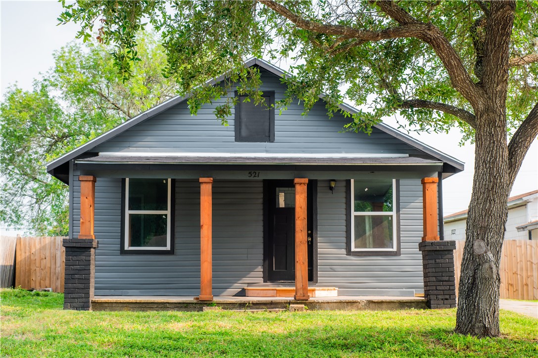 521 W Fordyce Ave Property Photo