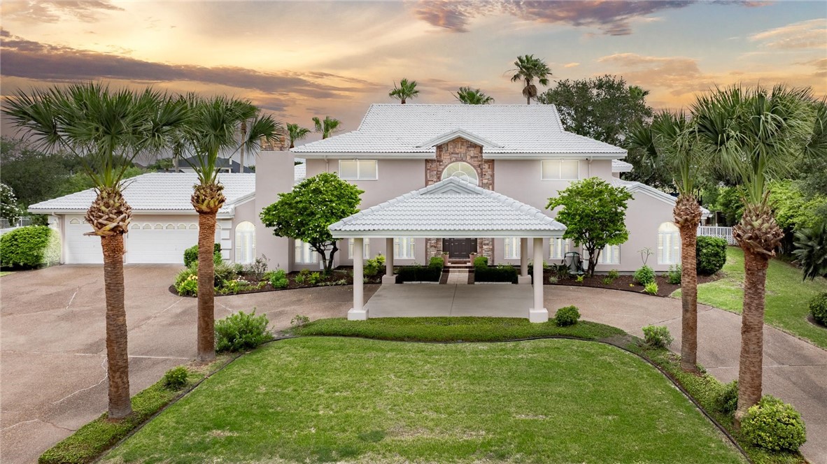 8018 Saint Laurent Property Photo