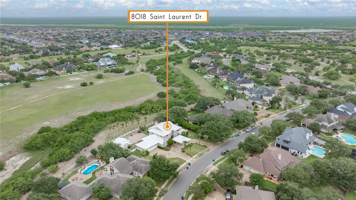 8018 Saint Laurent Property Photo 3