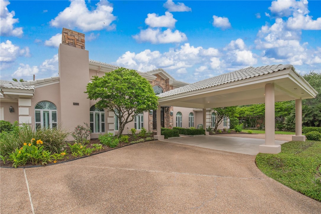 8018 Saint Laurent Property Photo 4