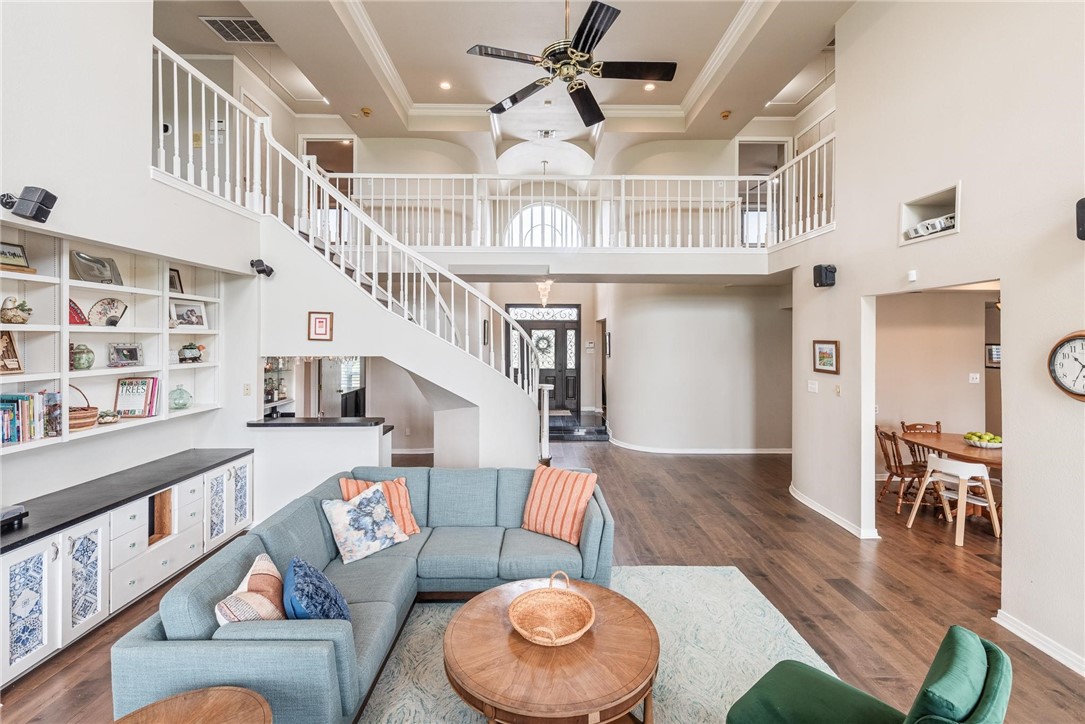 8018 Saint Laurent Property Photo 8