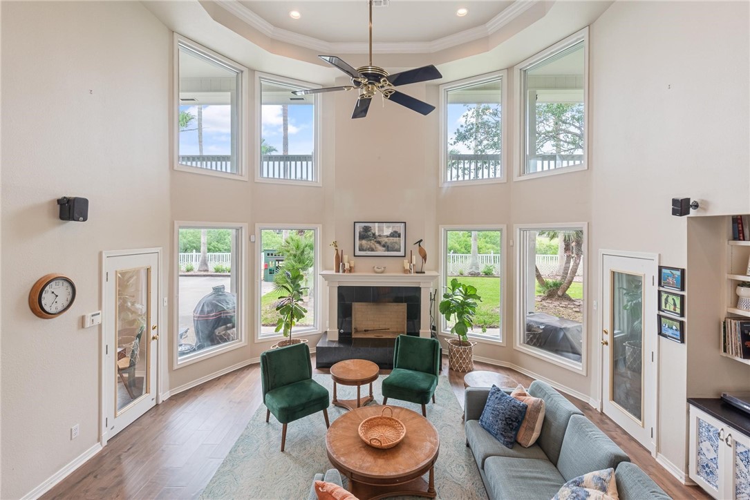 8018 Saint Laurent Property Photo 9