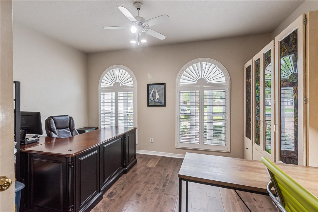 8018 Saint Laurent Property Photo 17