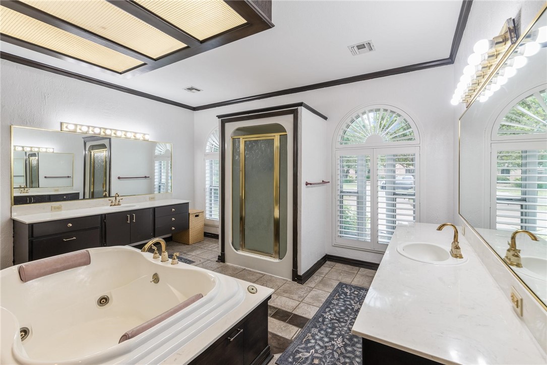 8018 Saint Laurent Property Photo 21