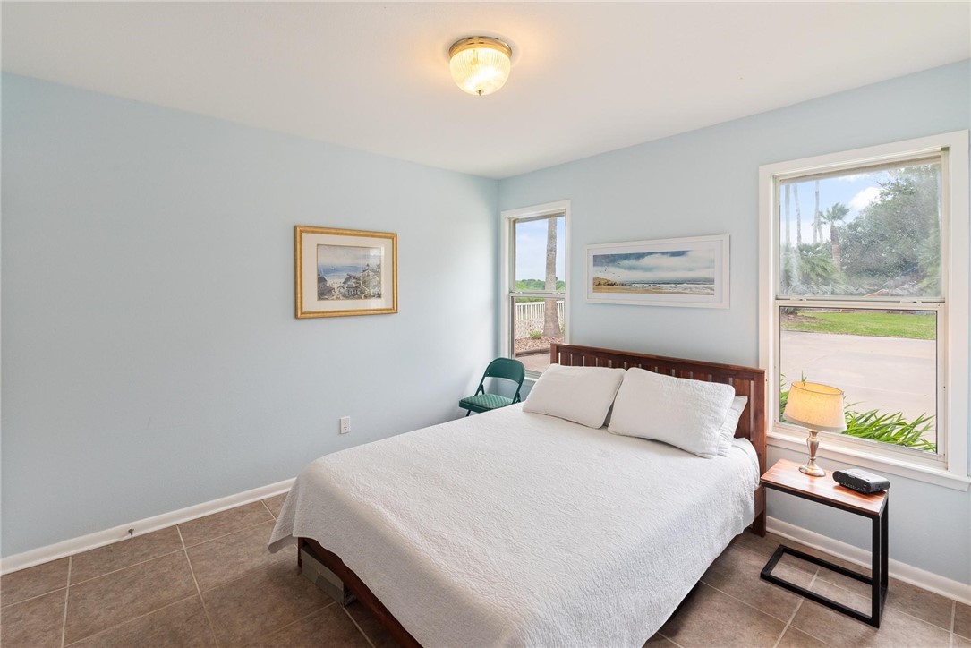 8018 Saint Laurent Property Photo 36