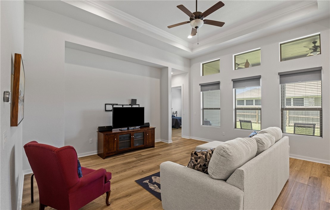 2601 Las Estrellas St Property Photo 4