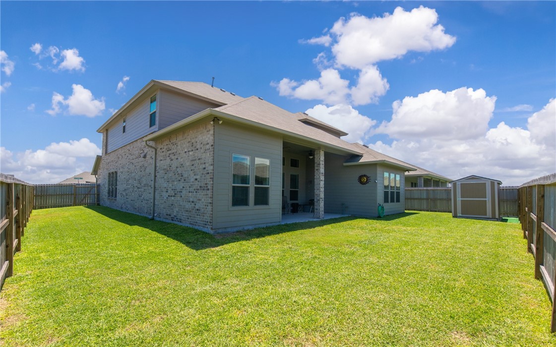 2601 Las Estrellas St Property Photo 22