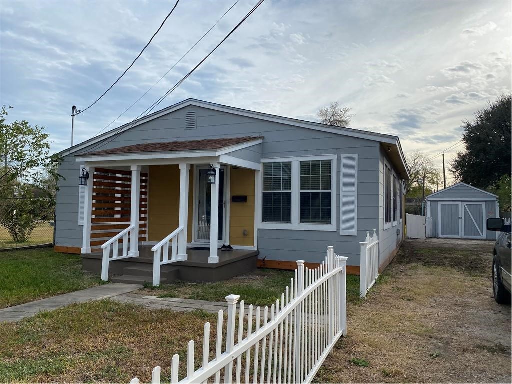 3321 Houston St Property Photo 1
