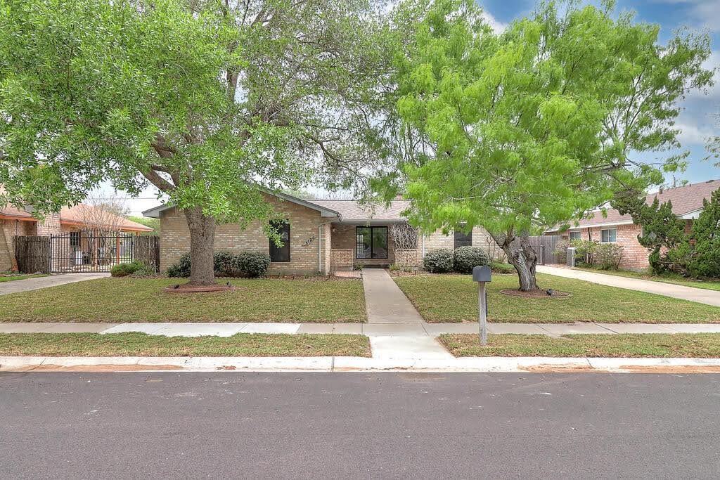 3121 Seafoam Dr Property Photo