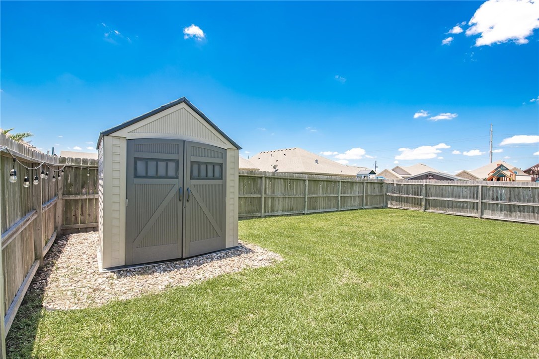 7205 Lands End Dr Property Photo 35