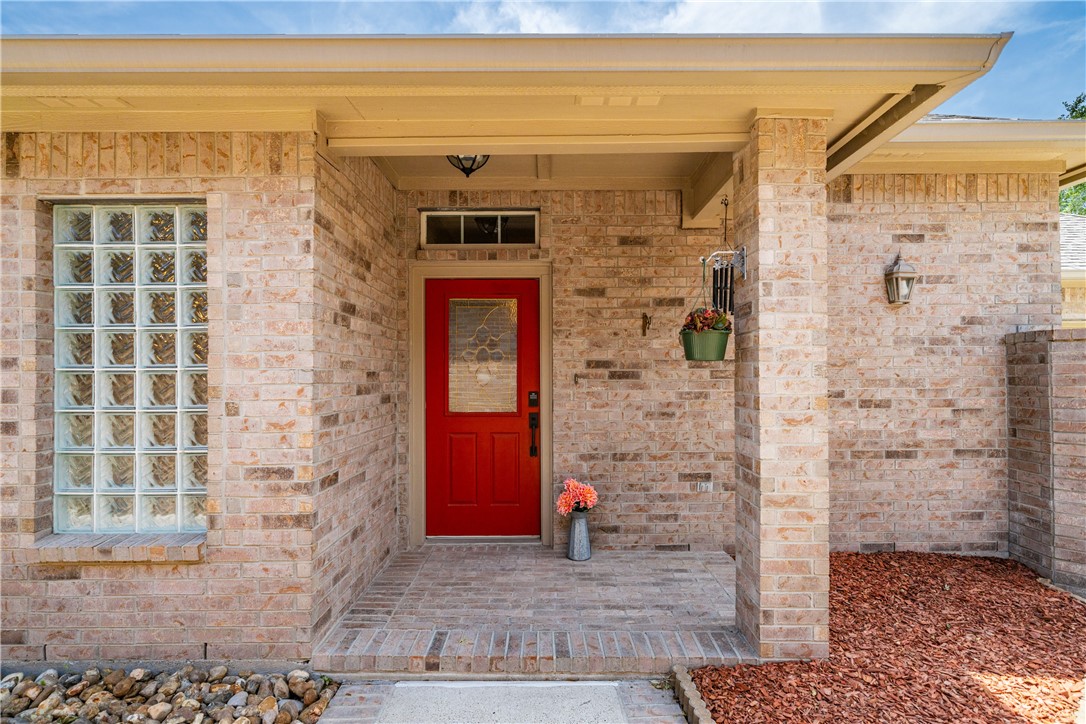 6217 Garden Ct Property Photo 3