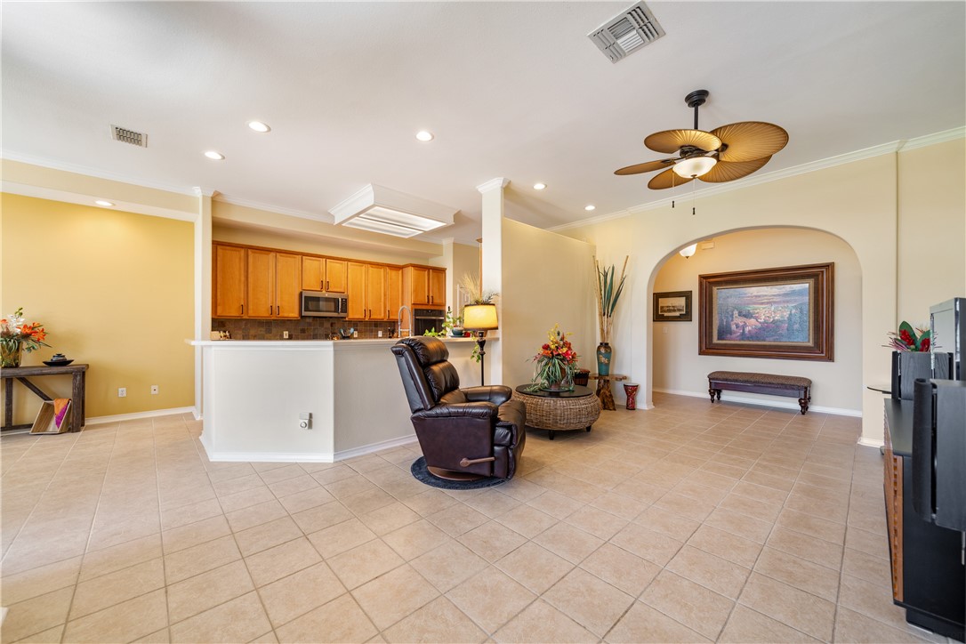6217 Garden Ct Property Photo 7