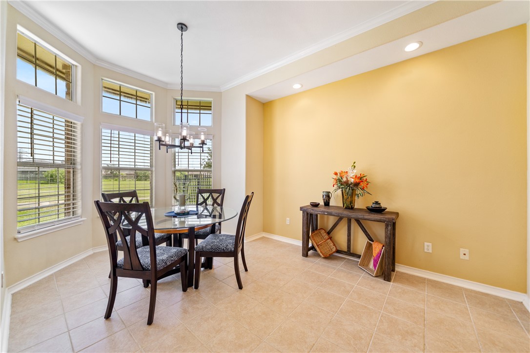 6217 Garden Ct Property Photo 8