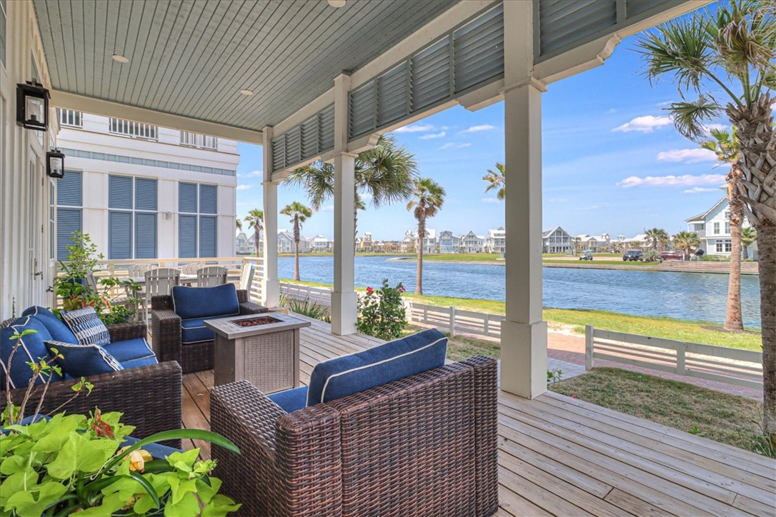 206 Lakeshore St Property Photo 12