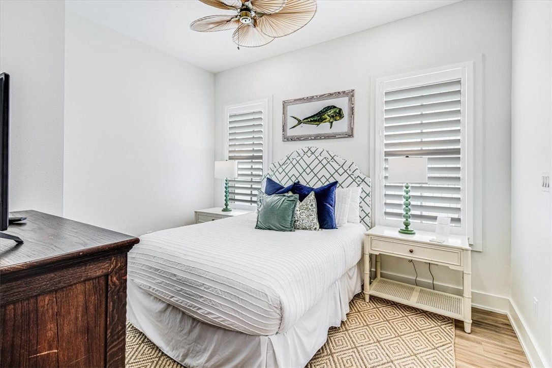 206 Lakeshore St Property Photo 21