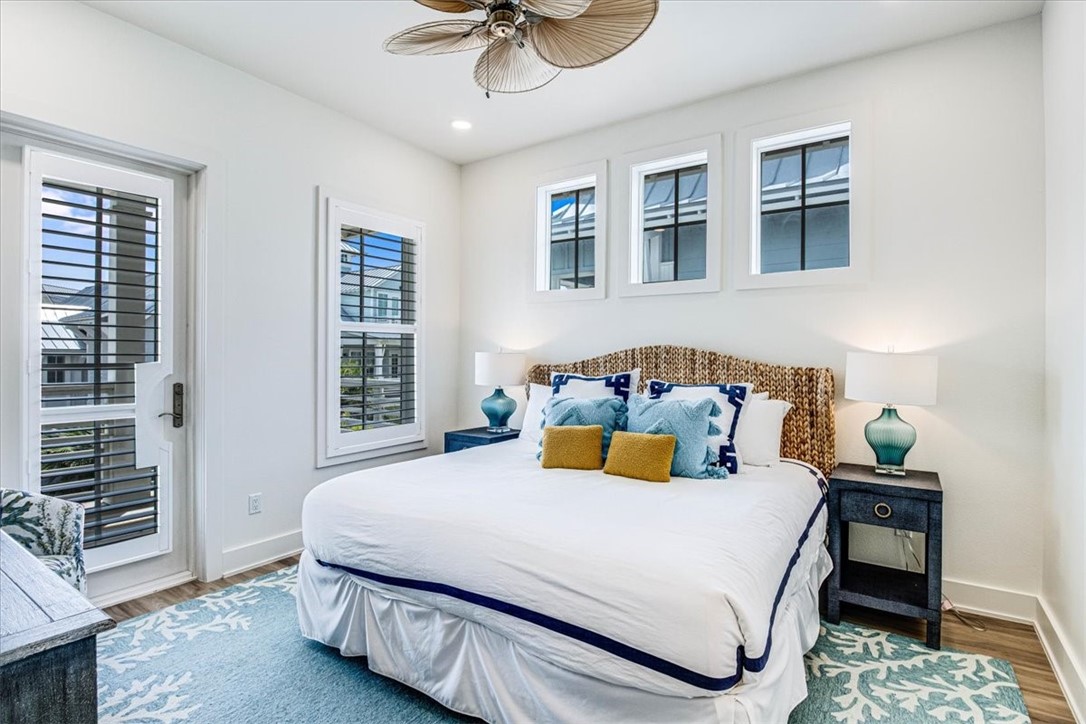 206 Lakeshore St Property Photo 22