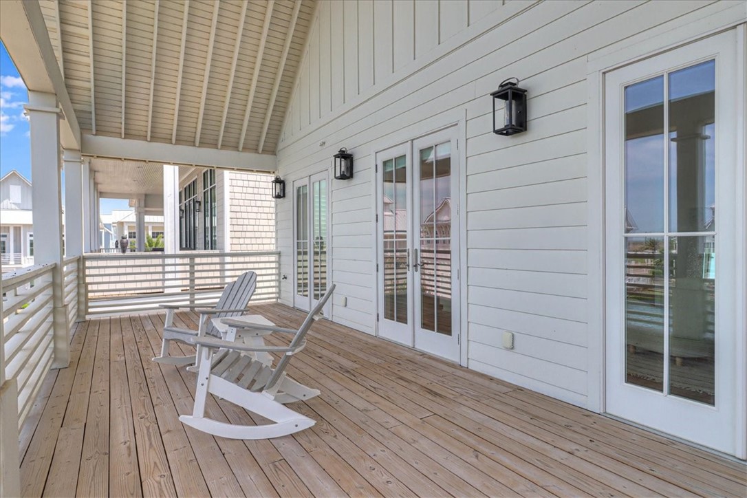 206 Lakeshore St Property Photo 31