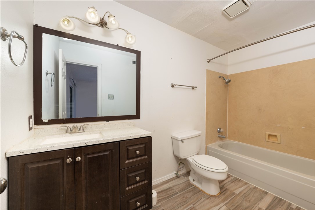7122 Premont Dr Property Photo 11