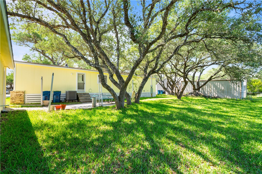 613 Sunset Dr Property Photo 20