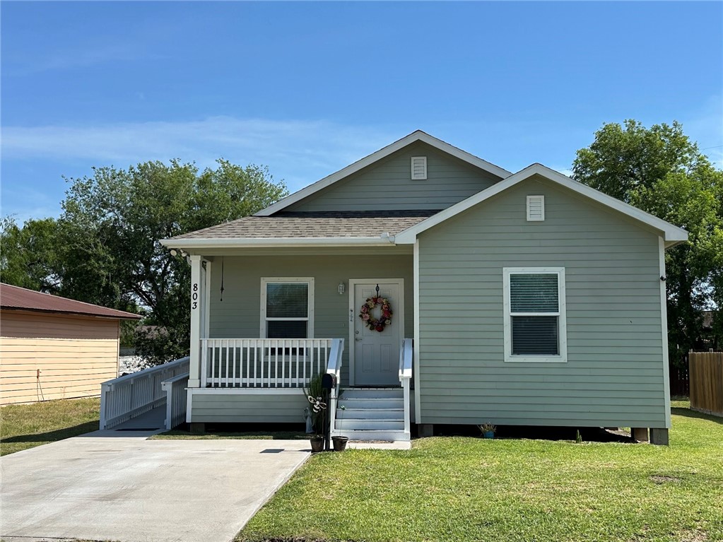 803 Molina St Property Photo