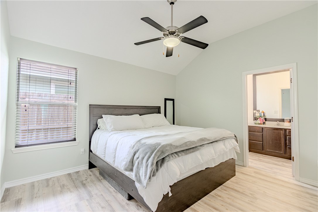 3709 Southlake Park Property Photo 16