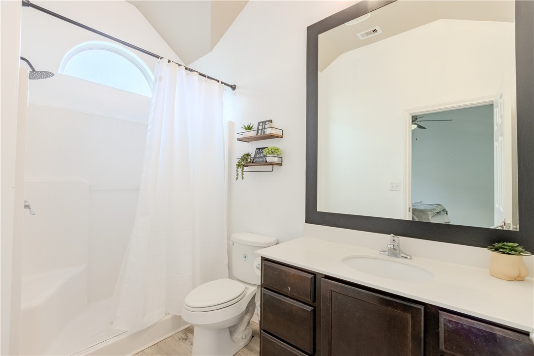 3709 Southlake Park Property Photo 18
